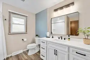Oak Creek Bathroom