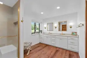 Custom Bathroom Remodeling Services